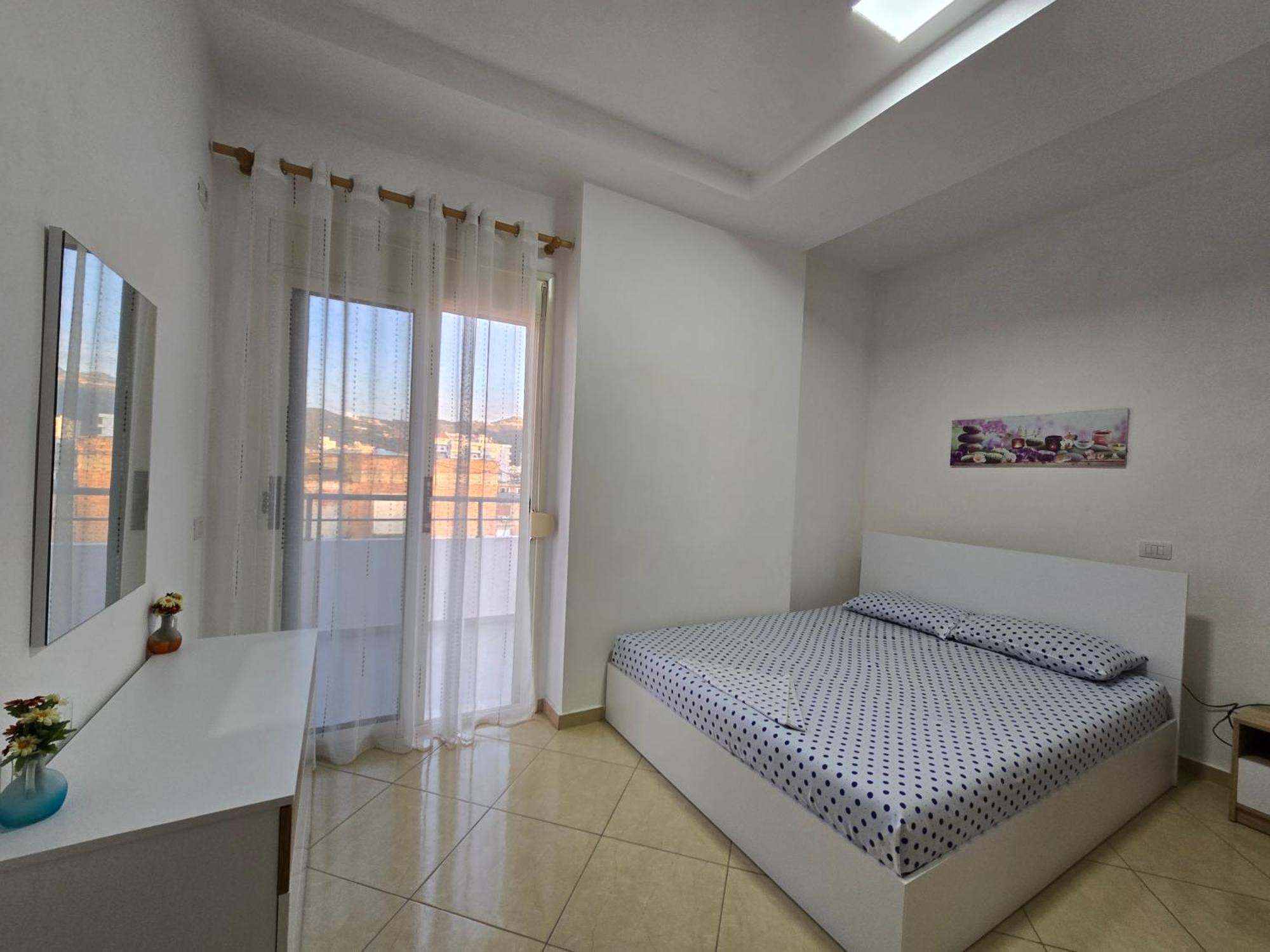 Modern , Quiet , Family Friendly & Fully Furnished Apartment Vlore Exterior photo