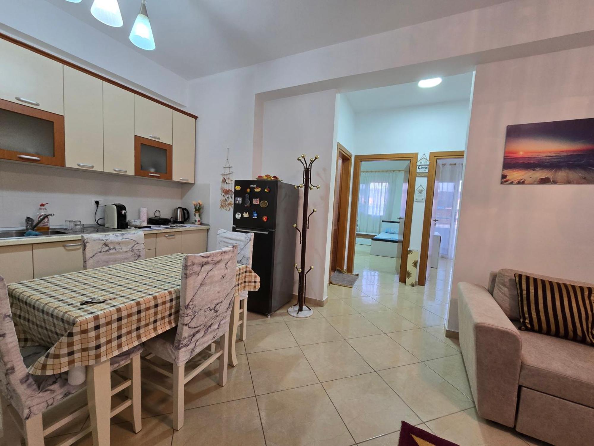Modern , Quiet , Family Friendly & Fully Furnished Apartment Vlore Exterior photo
